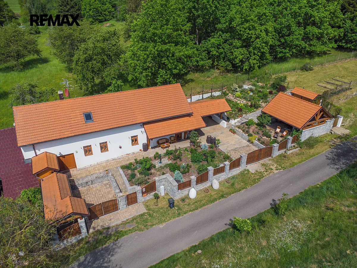 Prodej rodinného domu 115 m², pozemek 733 m²